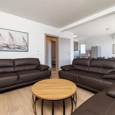 Ferienhaus Mare - With Private Swimming Pool *