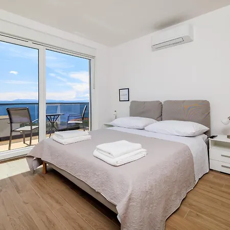 Ferienhaus Mare - With Private Swimming Pool Crikvenica