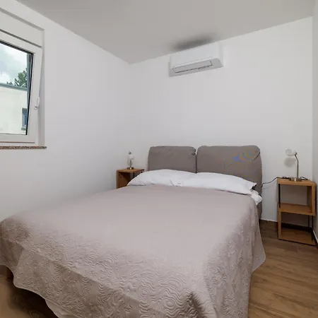 Mare - With Private Swimming Pool *
